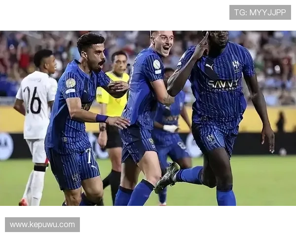 瑞士铁卫25号继续亮剑蓝色战袍从曼城到国米担纲中流砥柱